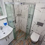 Hotel London 3*