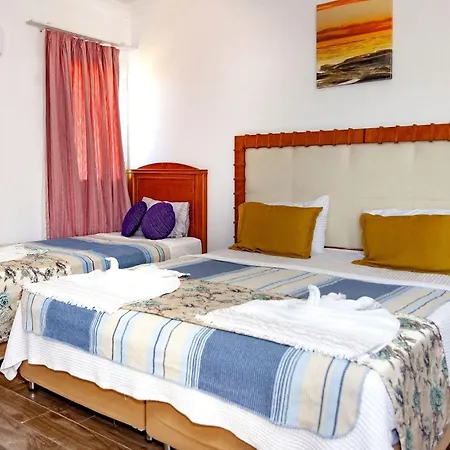 London Hotel 3*