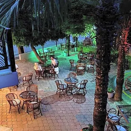Otel London 3*