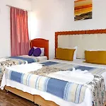 London Hotel 3*